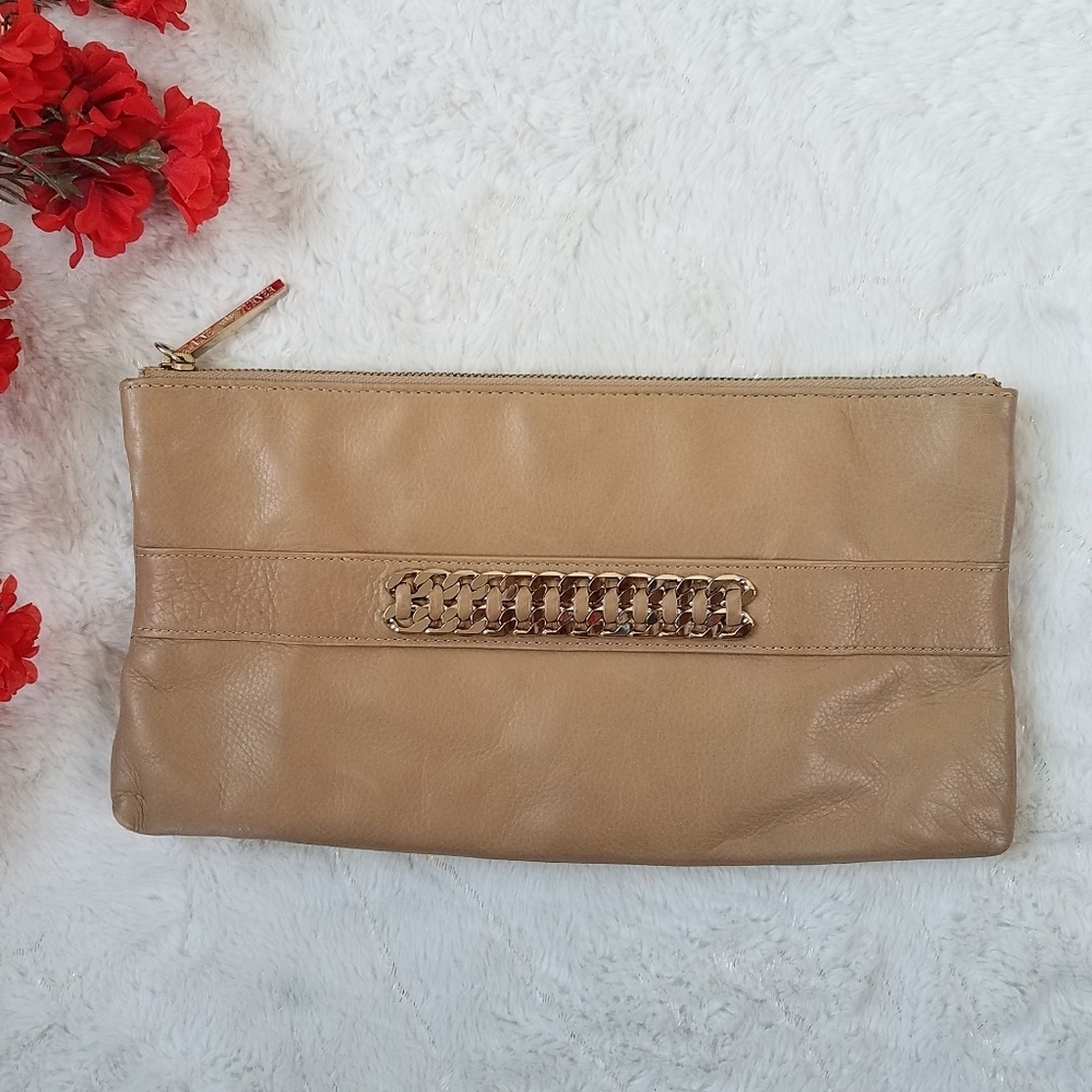 Elaine Turner Leather Clutch Bag